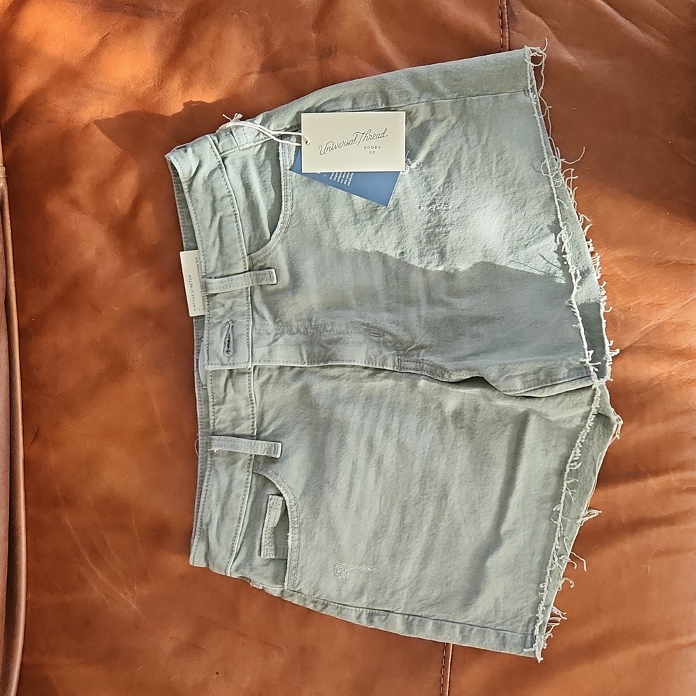 Universal Thread, green jean shorts, size 6, 4"inseam, stretch.